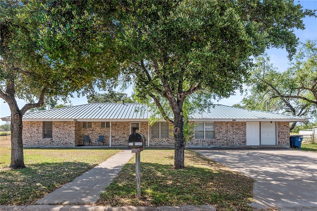 221 Texas St, Mathis, TX 78368 MLS 421388 Zillow