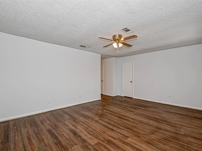 14179 Misty Meadow Ln — Photo 31