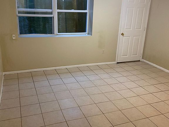 5th image of 24 Natalie Ct #24A