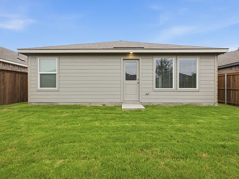 2141 Jesse James Ln — Photo 26