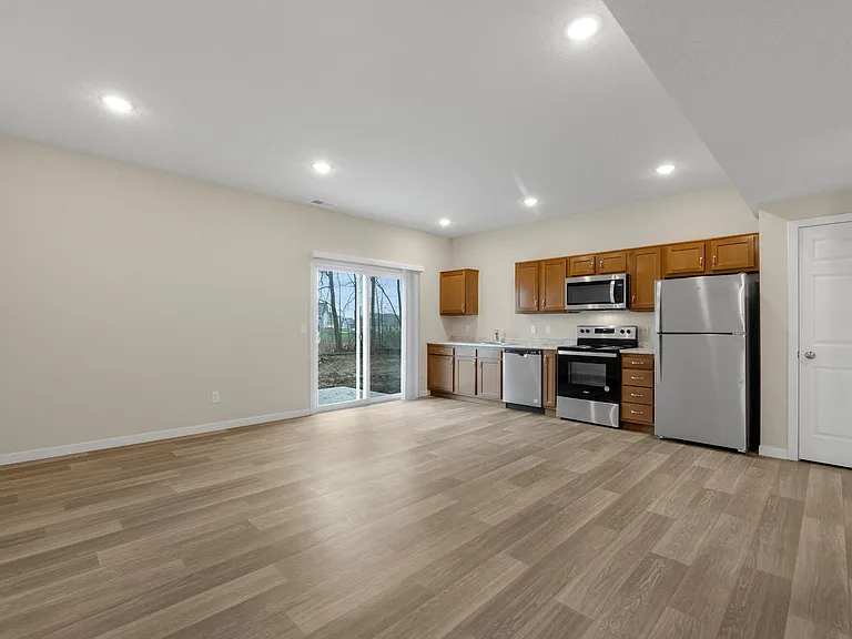 kitchen/living room