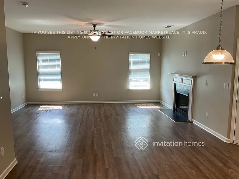 340 Madison Grace Ave — Photo 2
