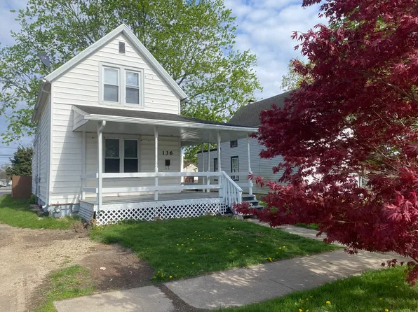 136 S Fulton Ave, Bradley, IL 60915