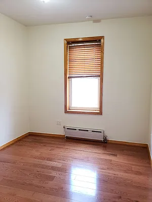 Rented by Astoria Realty | media 12