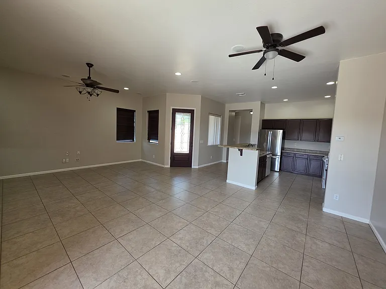 2328 E Alida Trl — Photo 3