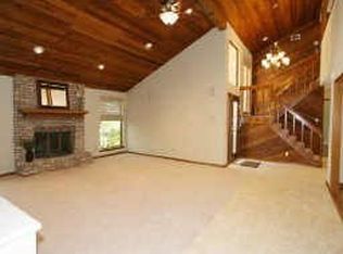 15910 Brook Forest Dr, Houston, TX 77059