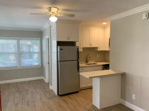 302 S Horne St #5, Oceanside, CA 92054