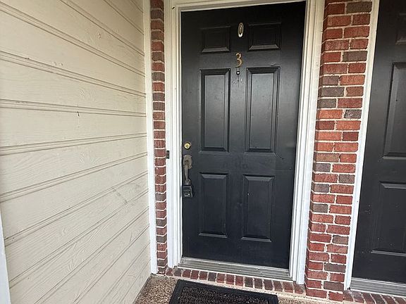 3rd image of 3 Meadow Creek Dr