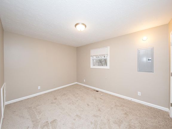 5th image of 4120 Vina Villa Ave