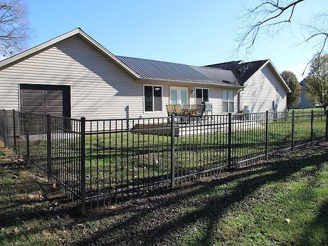 1st image of 62 Mountain Laurel Way