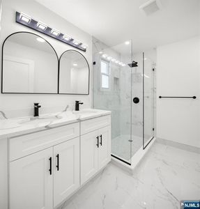 106 Pine Grove Ter, Newark, NJ, 07106