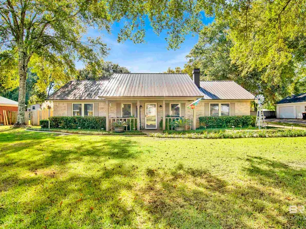 2705 Brentwood Dr, Bay Minette, AL 36507
