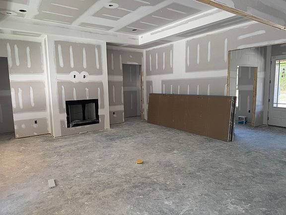 3rd image of 4259 Willow Springs Rd.