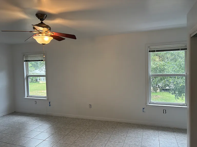 2279 Wallace Cir — Photo 10
