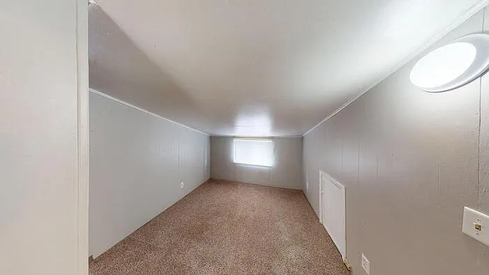 413 1/2 W Thayer Ave — Photo 6