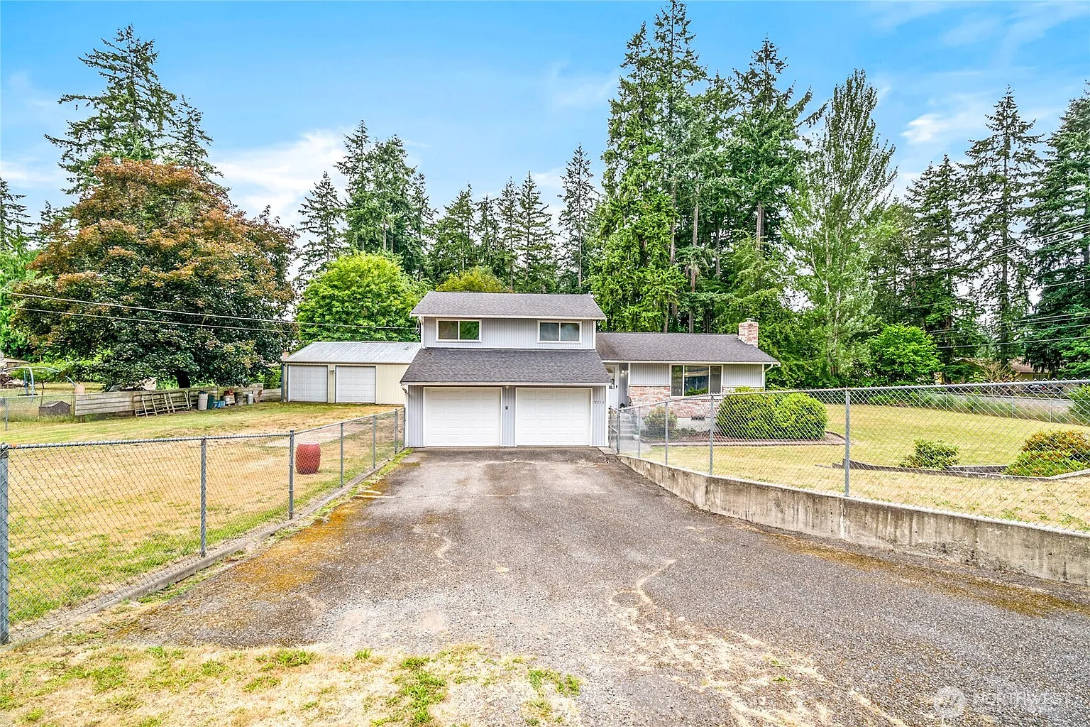 19214 6th Avenue E photo 1
