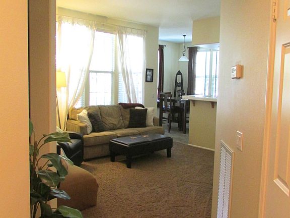 5th image of 27044 Victoria Ln Unit 104