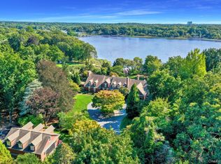 63 Dyke Rd, East setauket, NY 11733