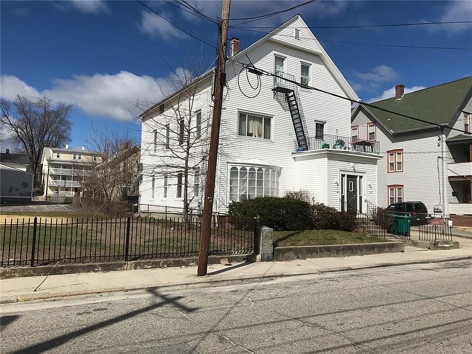 2nd image of 162 2nd Ave