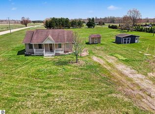 980 N Stevens Rd, Lake City, MI 49651