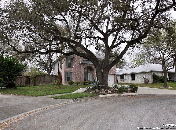 3rd image of 1040 Jasper Hill Ln