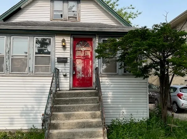 2130 N 74th Ct, Elmwood Park, IL 60707