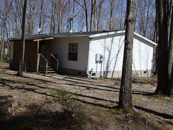 3rd image of 850 Strawberry Ln