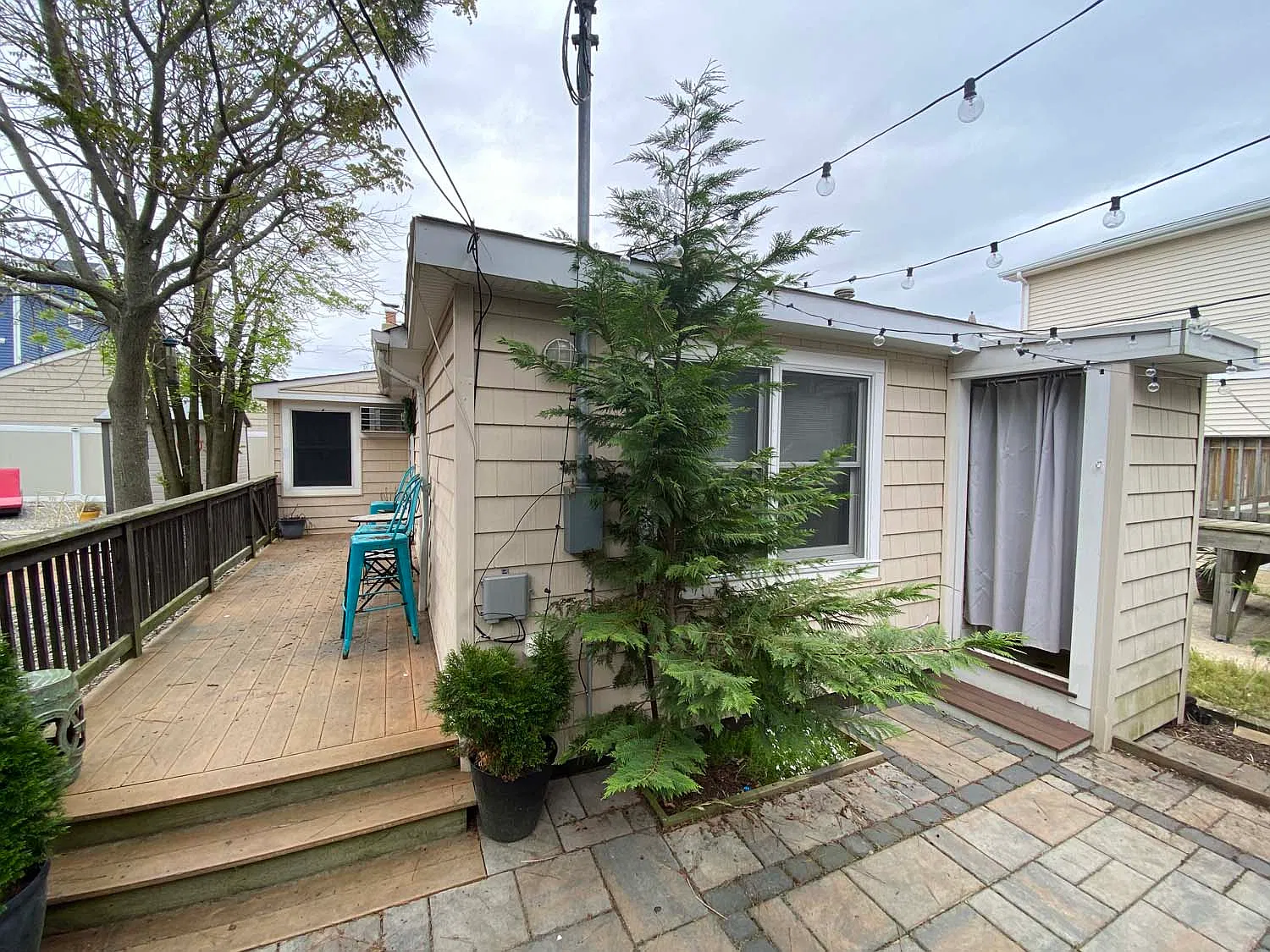3 bed, $1,200 — Photo 1