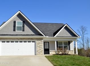 1108 Pine Run Ln, Knoxville, TN 37932