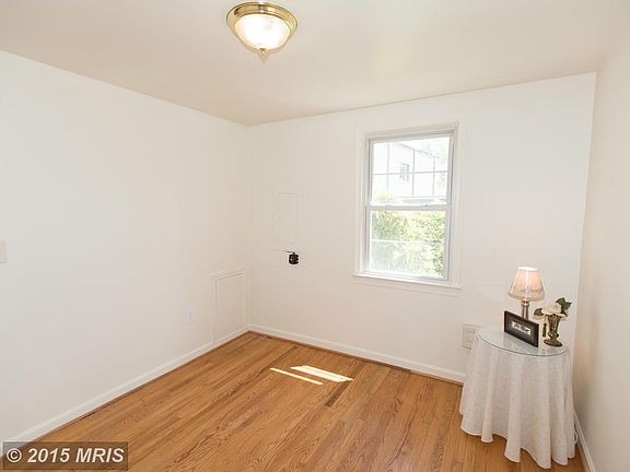 5th image of 303 Liberty Ave
