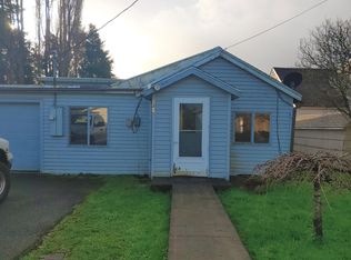 2415 9th St, Tillamook, OR 97141