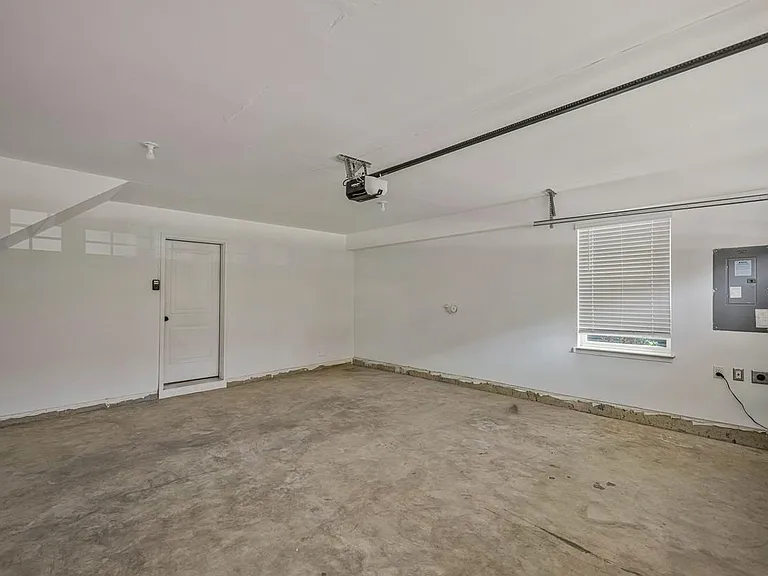2035 Ruby Turn — Photo 32