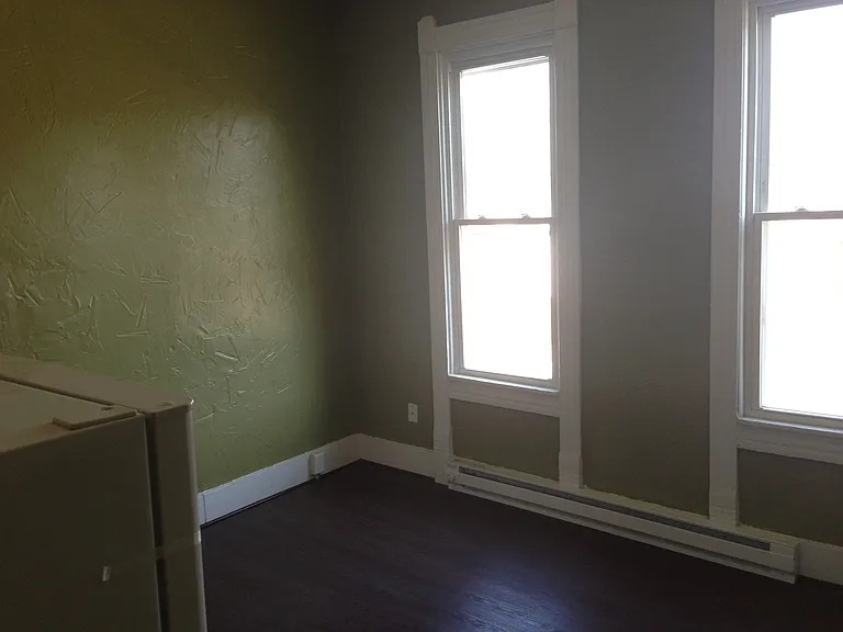 1116 Brown St — Photo 6