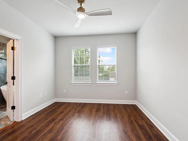 1326 Harrison Ave — Photo 11