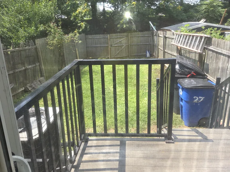 27 N Pendleton Ct — Photo 5