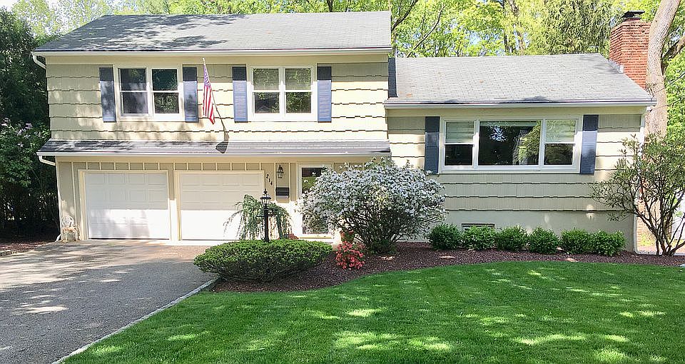 1st image of 214 Norman Dr