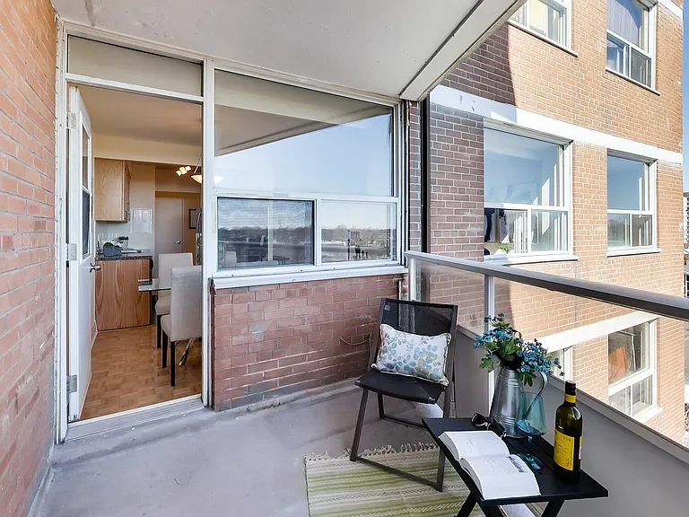 101 Cosburn Ave #104 — Photo 40