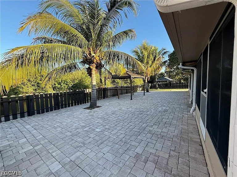 141 Schneider Dr — Photo 9