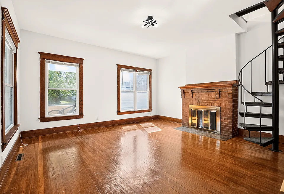85-87 Alexander St #87-A