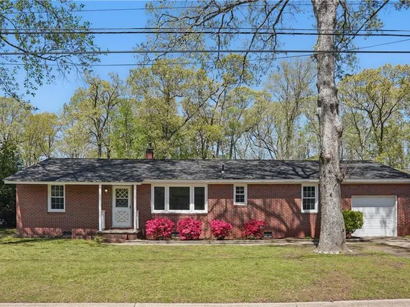 2216 Wolfsnare Rd, Virginia Beach, VA 23454