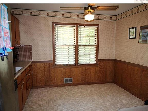 4th image of 9140 Goddard St