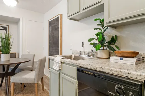 Twin Oaks - $200 OFF First Months Rent for All May Move-Ins! Photo 1
