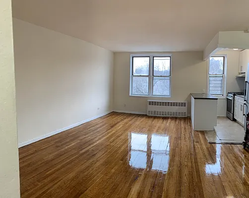 Rented by Roberto Guilbet, LREB | media 28