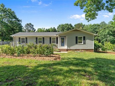 320 Chastain Rd, Central, SC, 29630