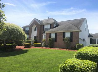 32 Victoria Cir, Jackson, NJ 08527