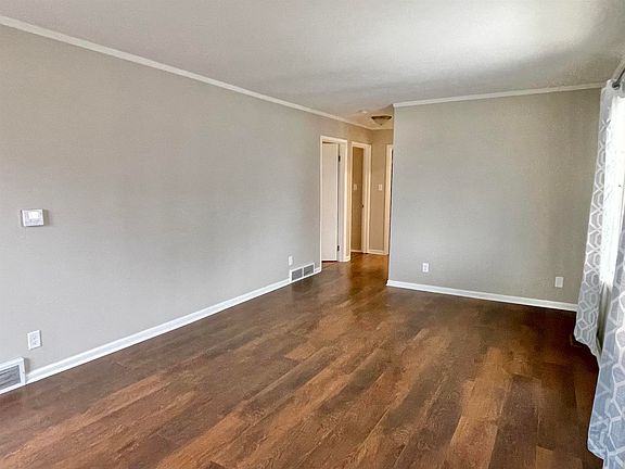 4th image of 3054 Wallace Cir