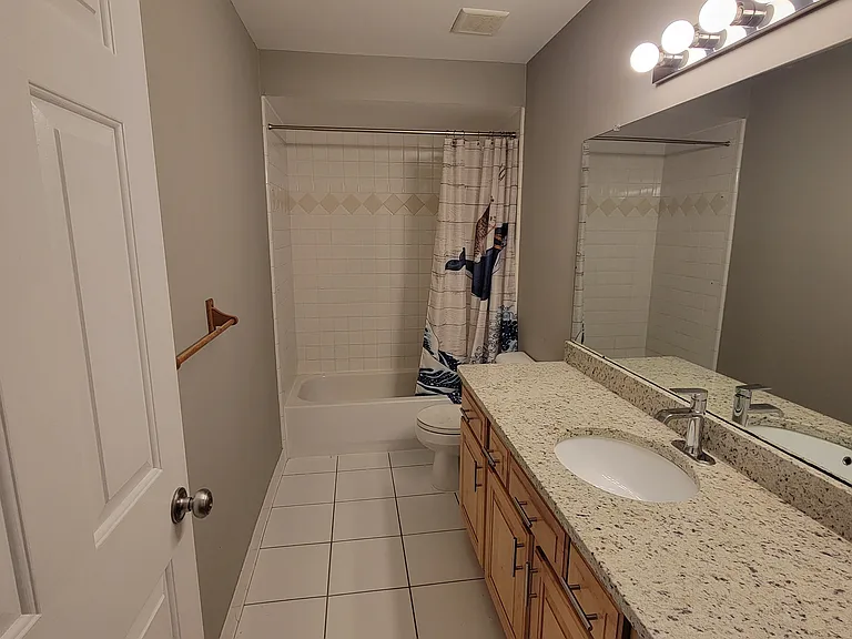 20393 Balmoral Dr — Photo 12