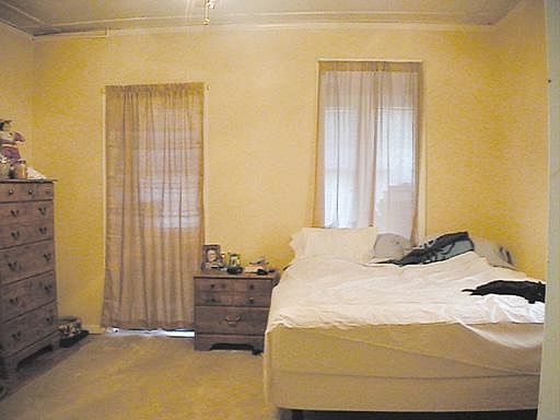 MASTER BEDROOM  14x13