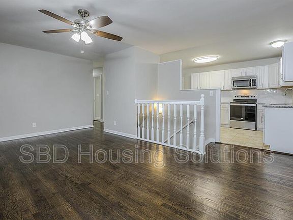 3rd image of 13126 Ashland Ave