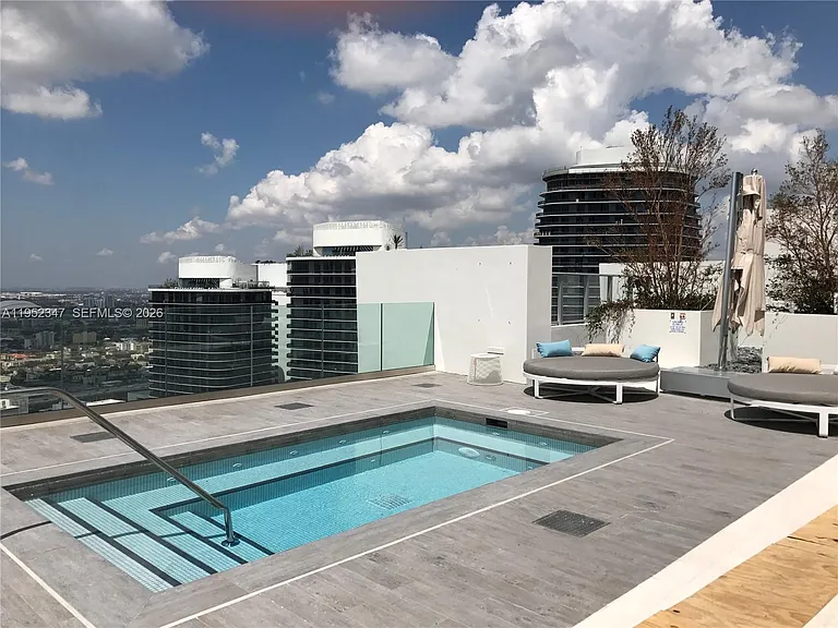 1010 Brickell Ave #2110 — Photo 18